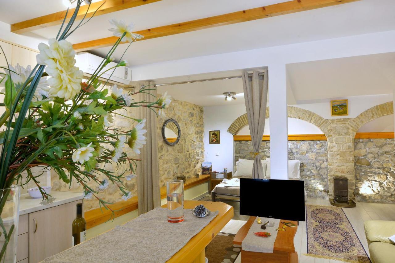 Studio In Corfu Town Buitenkant foto