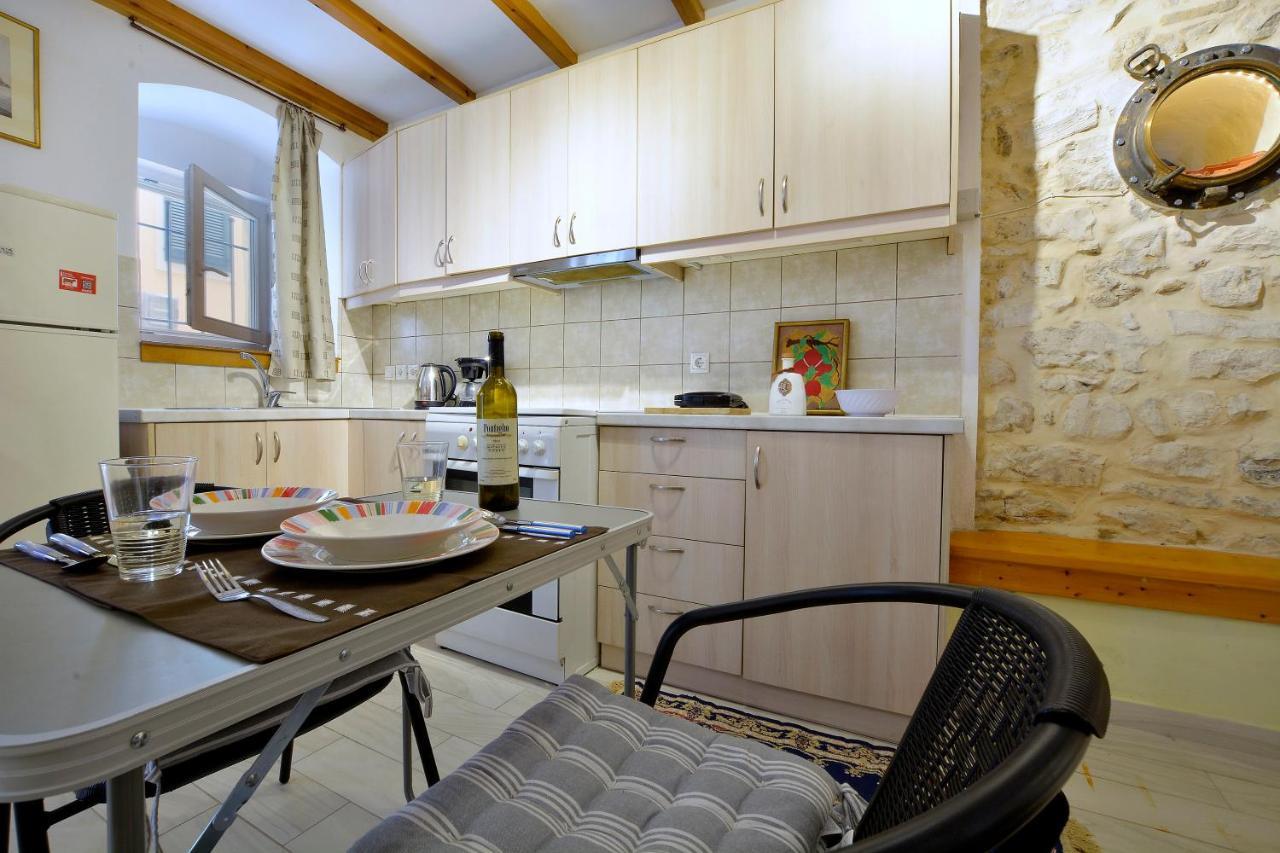 Studio In Corfu Town Buitenkant foto